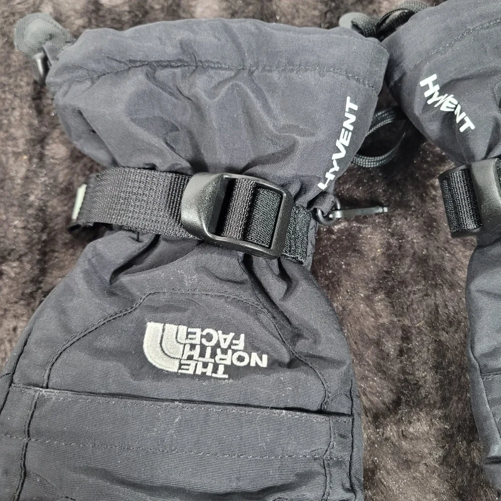 The North Face Youth HyVent Ski Gloves Black Insulated Winter Large L/G